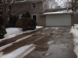 201 City View Dr, Minnetonka, MN 55305