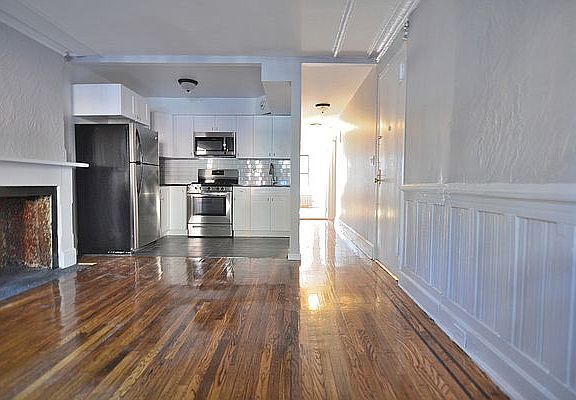 4th image of 482 Putman Ave #1