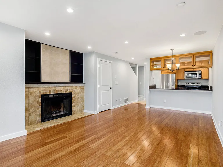 10152 NE 137th Pl — Photo 3