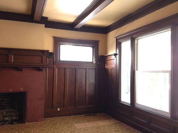 2nd image of 801 W 5th St Lowr #