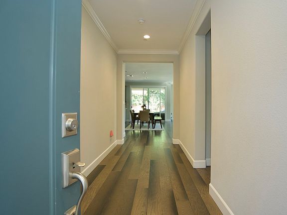 2nd image of 2071 Morlan Dr