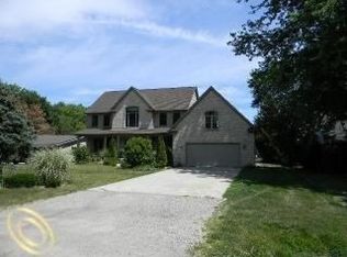 33911 Schneider Rd, Chesterfield, MI 48047