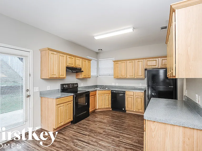 4228 Canyon Trl — Photo 5