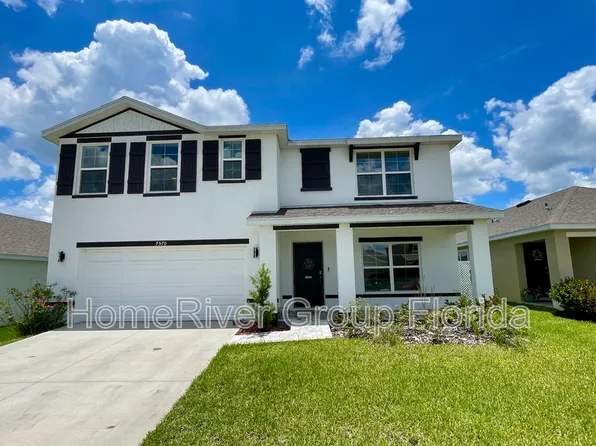 7570 Broad Pointe Dr, Zephyrhills, FL 33540