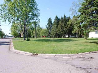 11 W 6th Ave N, Aurora, MN 55705