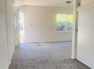 211 W Arizona Ave, Homedale, ID 83628