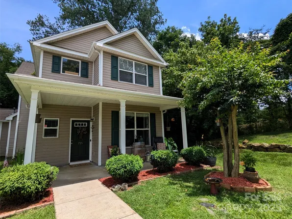 725 Chelton Ln, Fort Mill, SC 29715
