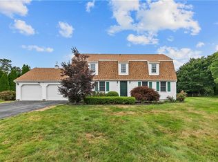 20 Samson Ln, Middletown, RI 02842