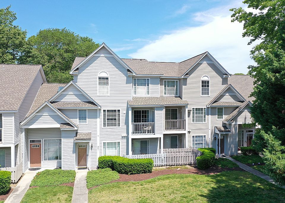1st image of 861 Whistling Swan Dr