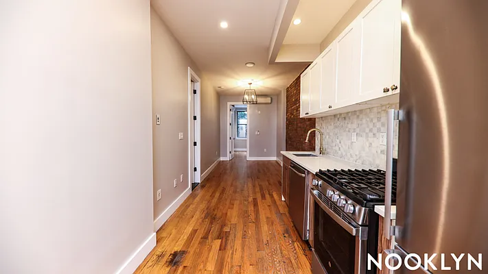 Rented by Nooklyn NYC LLC | media 19