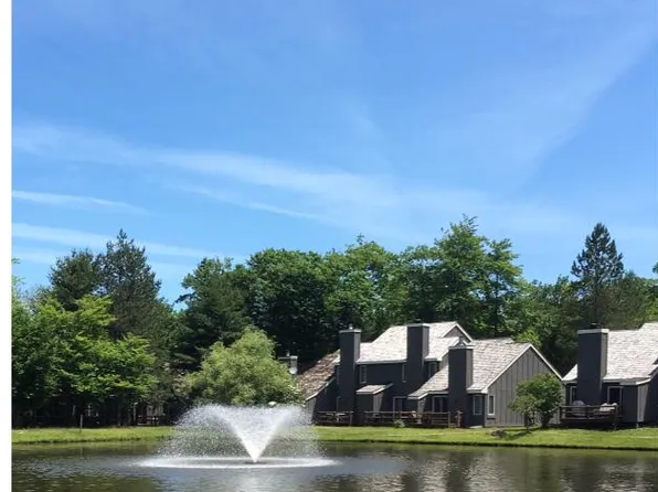 116 Snow Ridge Cir, Lake Harmony, PA 18624