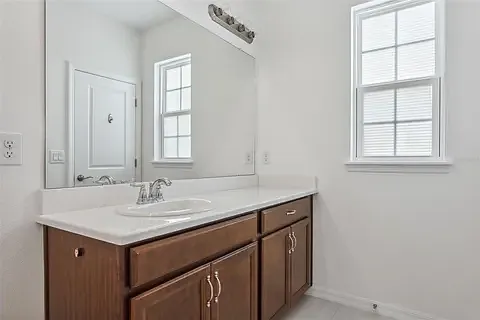13956 Stansil Ave — Photo 14