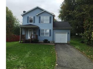 1328 Markle St, Akron, OH 44306