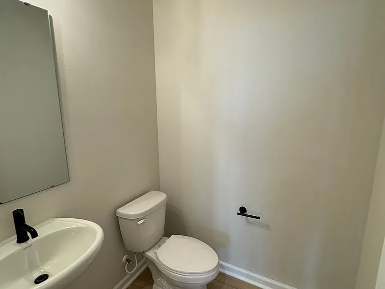 8911 Nettleton Ave — Photo 8