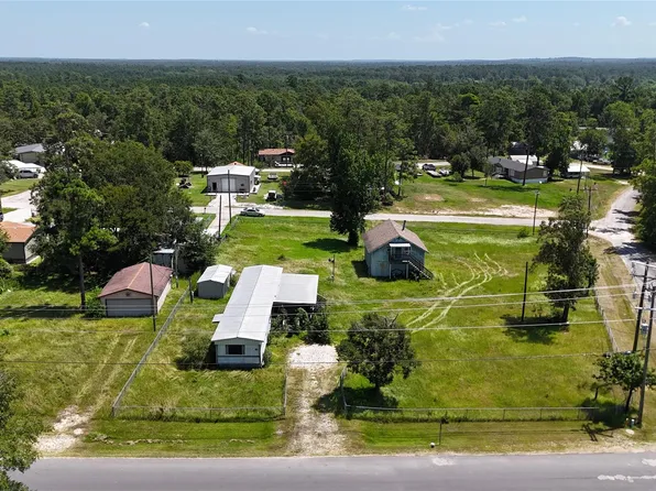 137 White Oak Frst, Onalaska, TX 77360