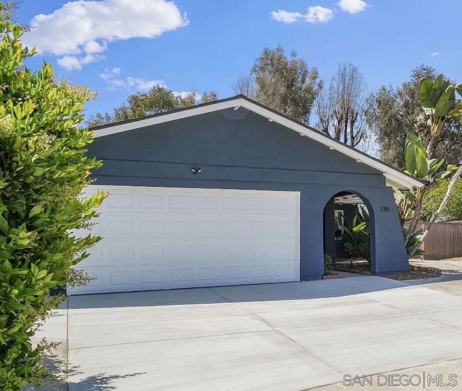 336 Cadillac Cir