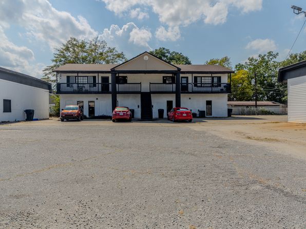 1603 N Main St APT B