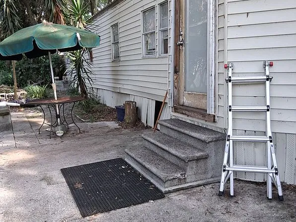1020 Fantasy Dr, Jacksonville, FL 32233