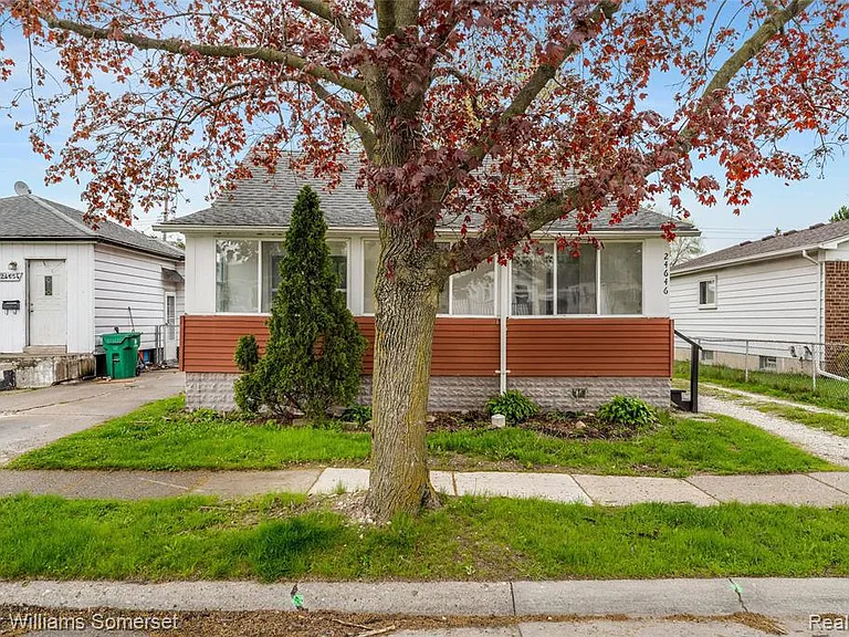 24646 Tuscany Ave — Photo 29