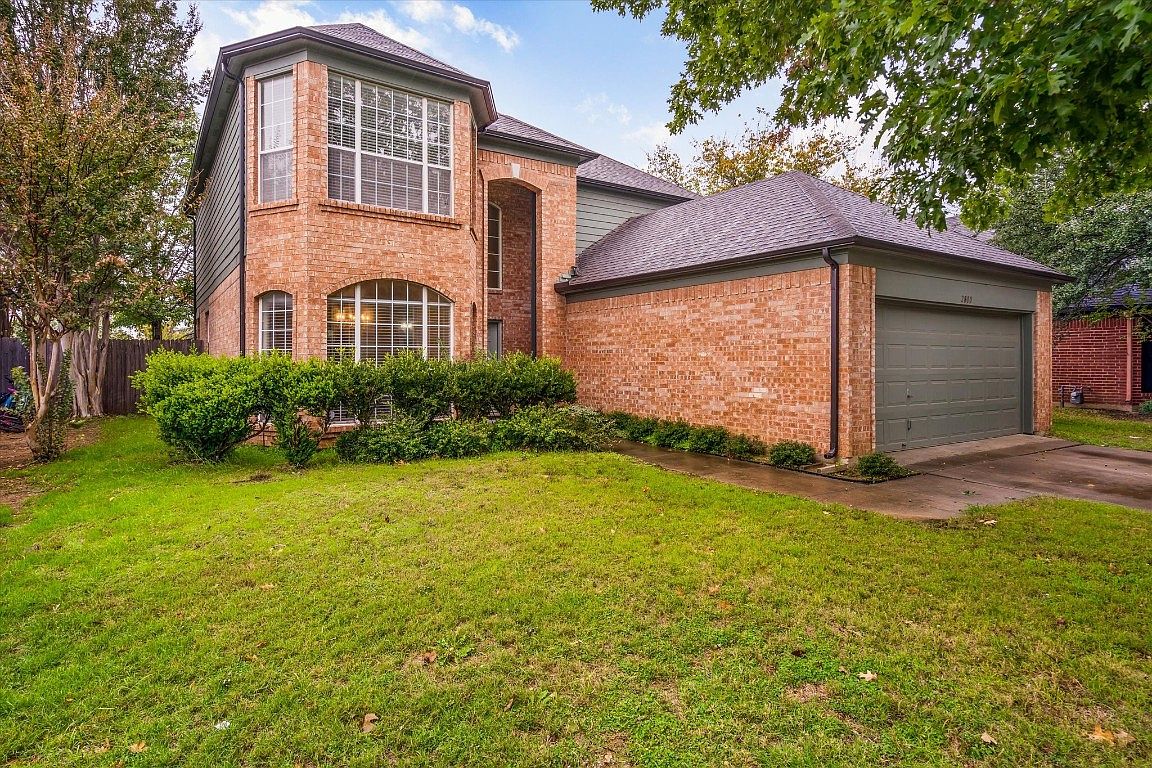 2800 Oakdale Dr, Burleson, TX 76028 | Zillow