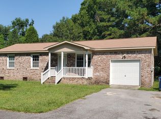 386 Horseshoe Rd, Moncks Corner, SC 29461