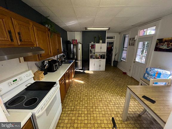 5th image of 54 Randolph Ave