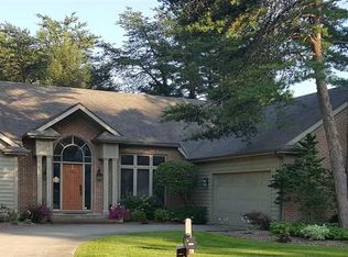 51610 Stratton Ct, Granger, IN 46530