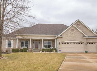 241 Bluff View Cir, Saint Louis, MO 63129
