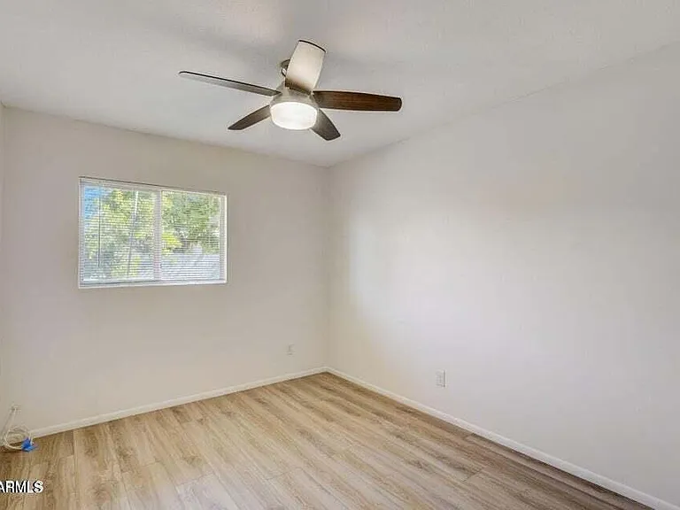 6310 W Berridge Ln — Photo 11
