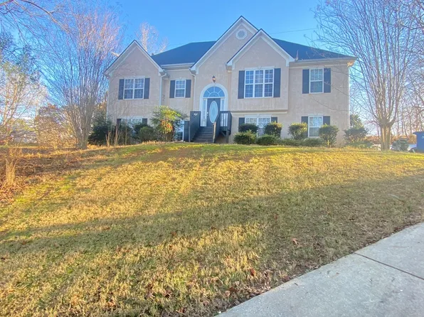 176 Shoreline Way, Hampton, GA 30228