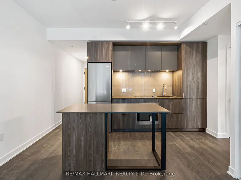 130 River St #505 — Photo 10