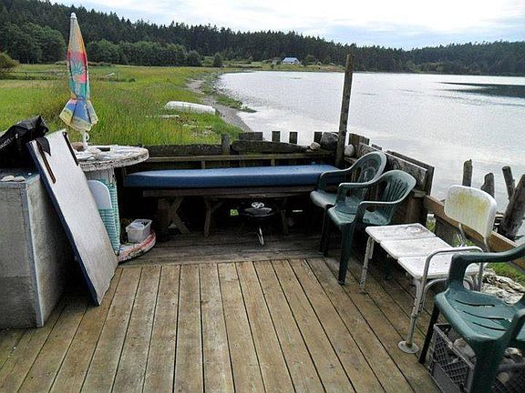 Entertainment size deck