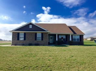 607 Amber Tree Ct, Columbia, IL 62236