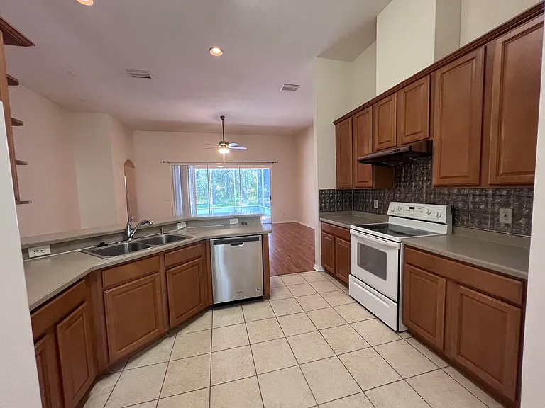 5916 Tealwater Pl — Photo 7