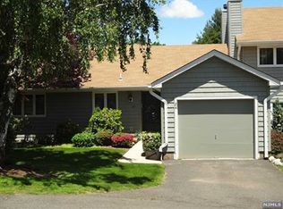 24 Parsons Ct, Mahwah, NJ 07430