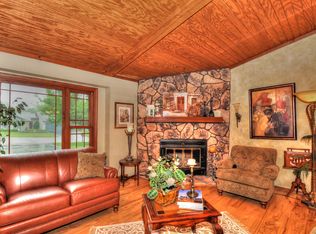 527 Danielson St, Waterford, WI 53185