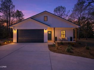 2013 Baldwin St, Chipley, FL 32428