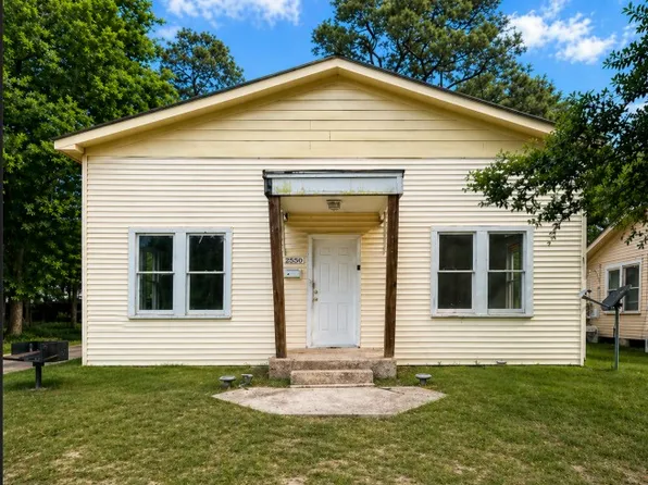 2550 Pierce St, Beaumont, TX 77703