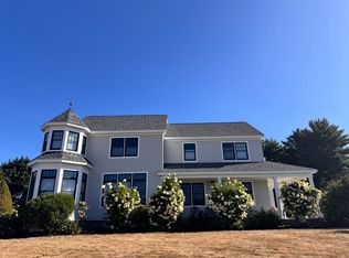 13 Ladyslipper Ln, Falmouth, ME 04105