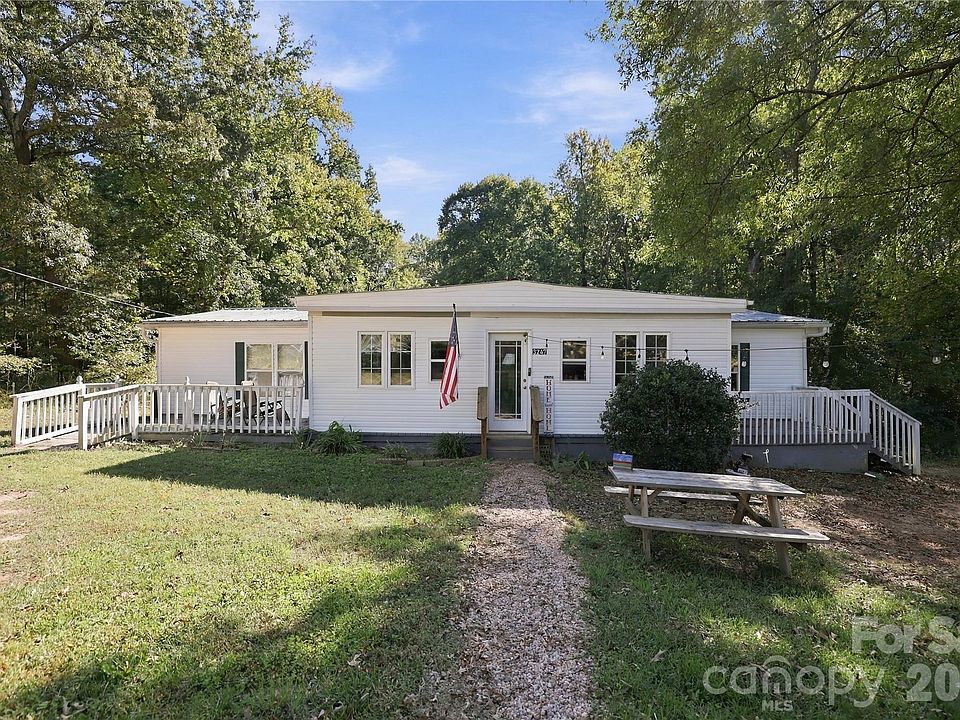 1st image of 3247 Charlotte Hwy