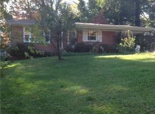334 Crest Dr, Clarksville, TN 37043