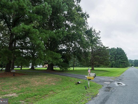 3rd image of 9517 Gulleys Cove Ln