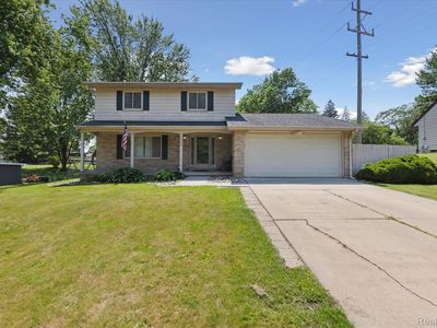 1337 Heathercrest Dr, Flint, MI, 48532