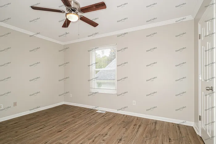 451 Xavier Ct — Photo 8