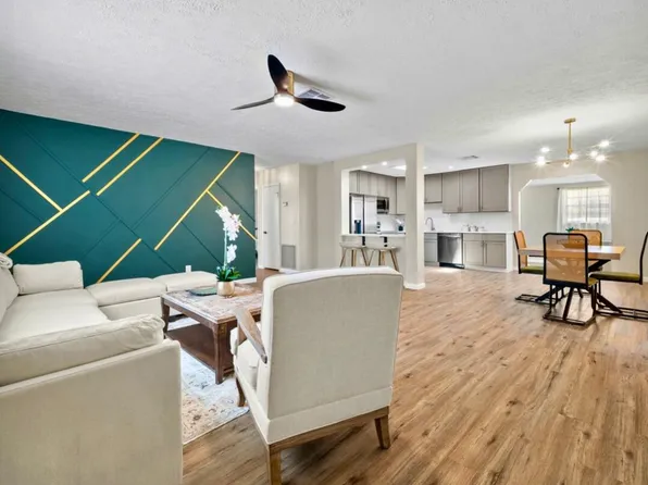 1150 SW Ivanhoe Street, Port St Lucie, FL 34983