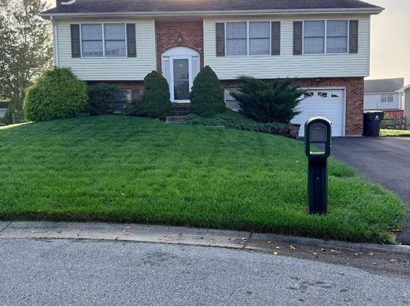 18 Viscaya Ct, Bear, DE 19701