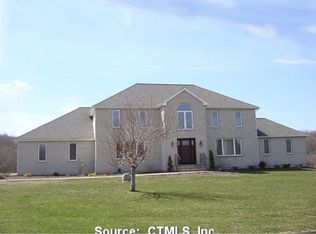 229 Arbutus St, Middletown, CT 06457