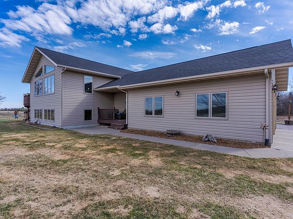 2nd image of 18664 Centerline Rd NW