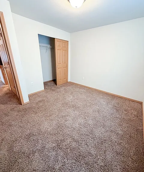 110 Washington Ave S #C — Photo 12