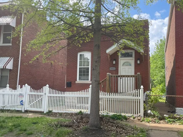 8411 Pennsylvania Ave, Saint Louis, MO 63111